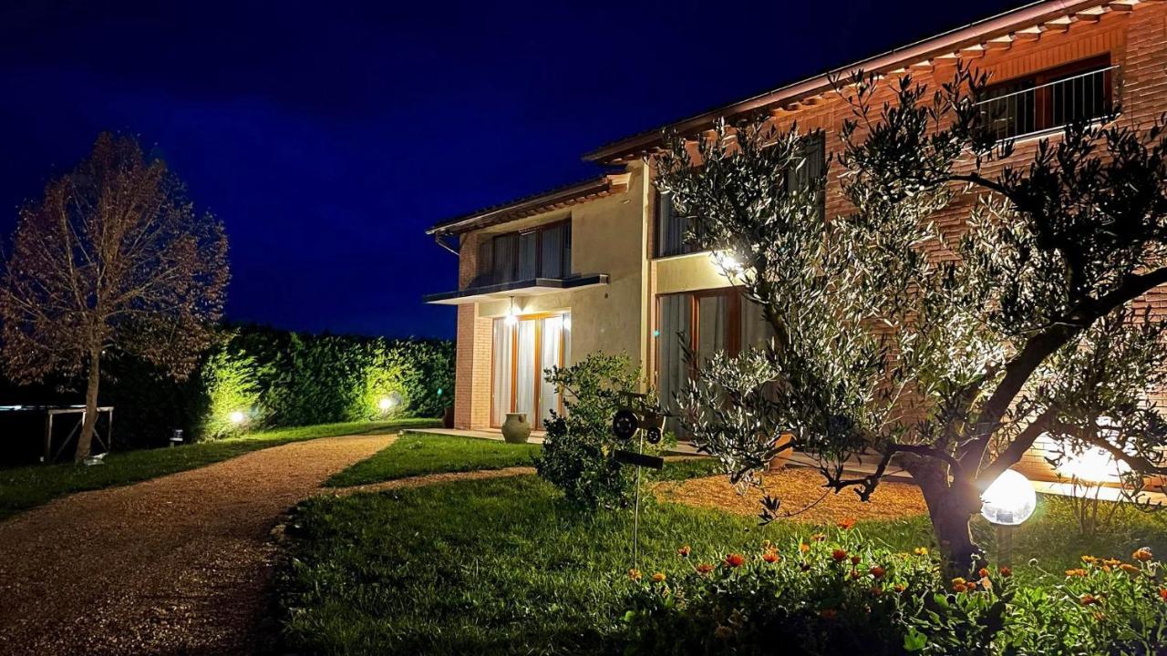 Agriturismo La Corte Del Sole Siena Luaran gambar