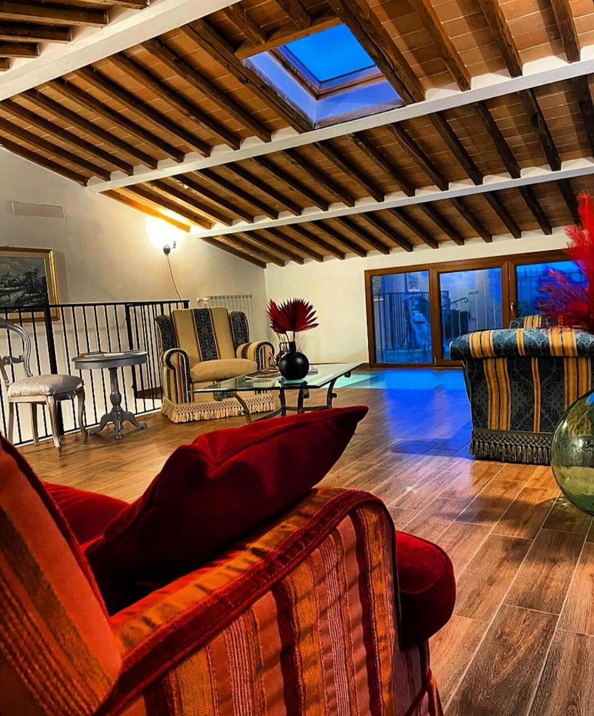 Agriturismo La Corte Del Sole Siena Luaran gambar
