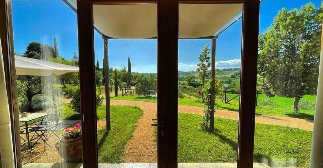 Agriturismo La Corte Del Sole Siena Luaran gambar